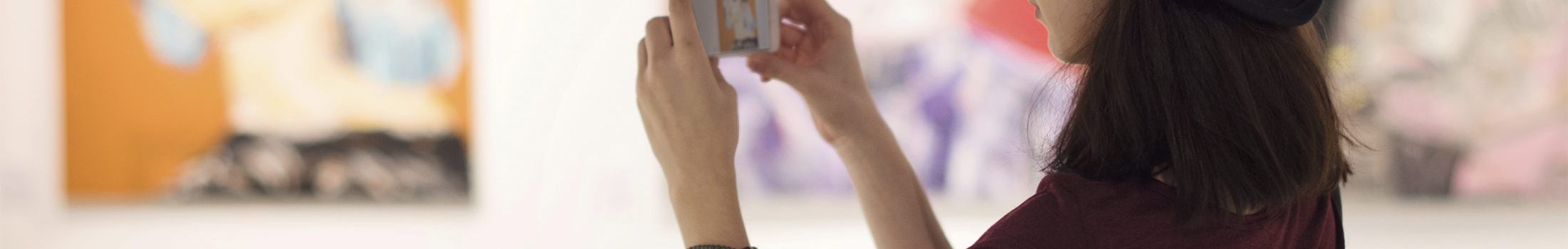 art-wake-up_bg_frau2